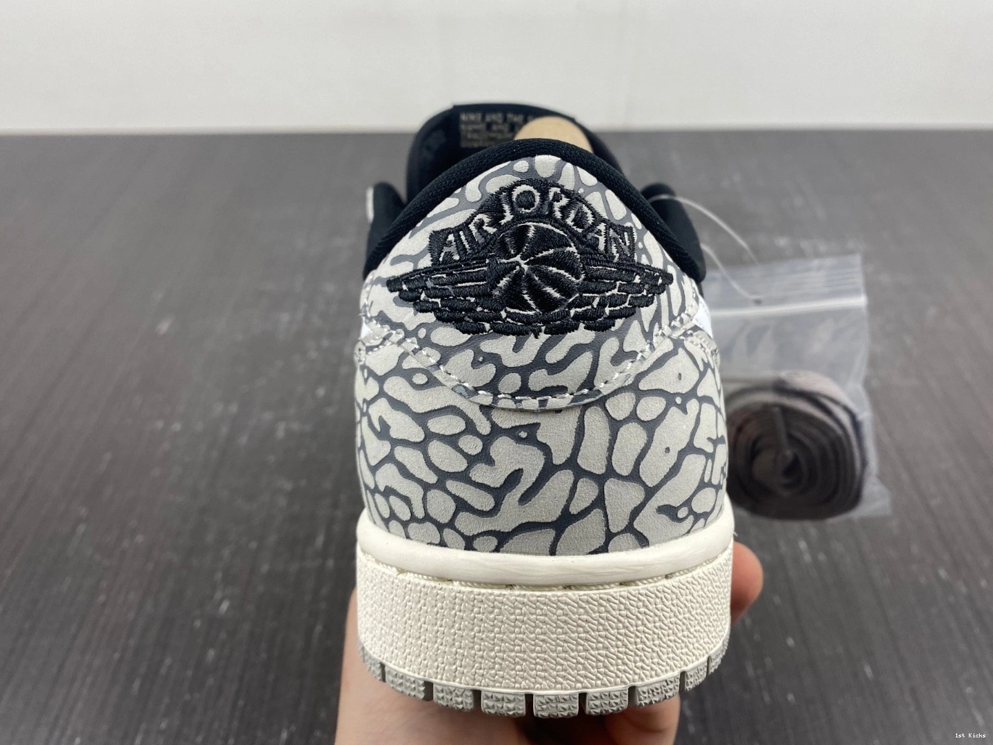 Cement Black - Jordan Low Retro CZ0790-001 1 OG 1031